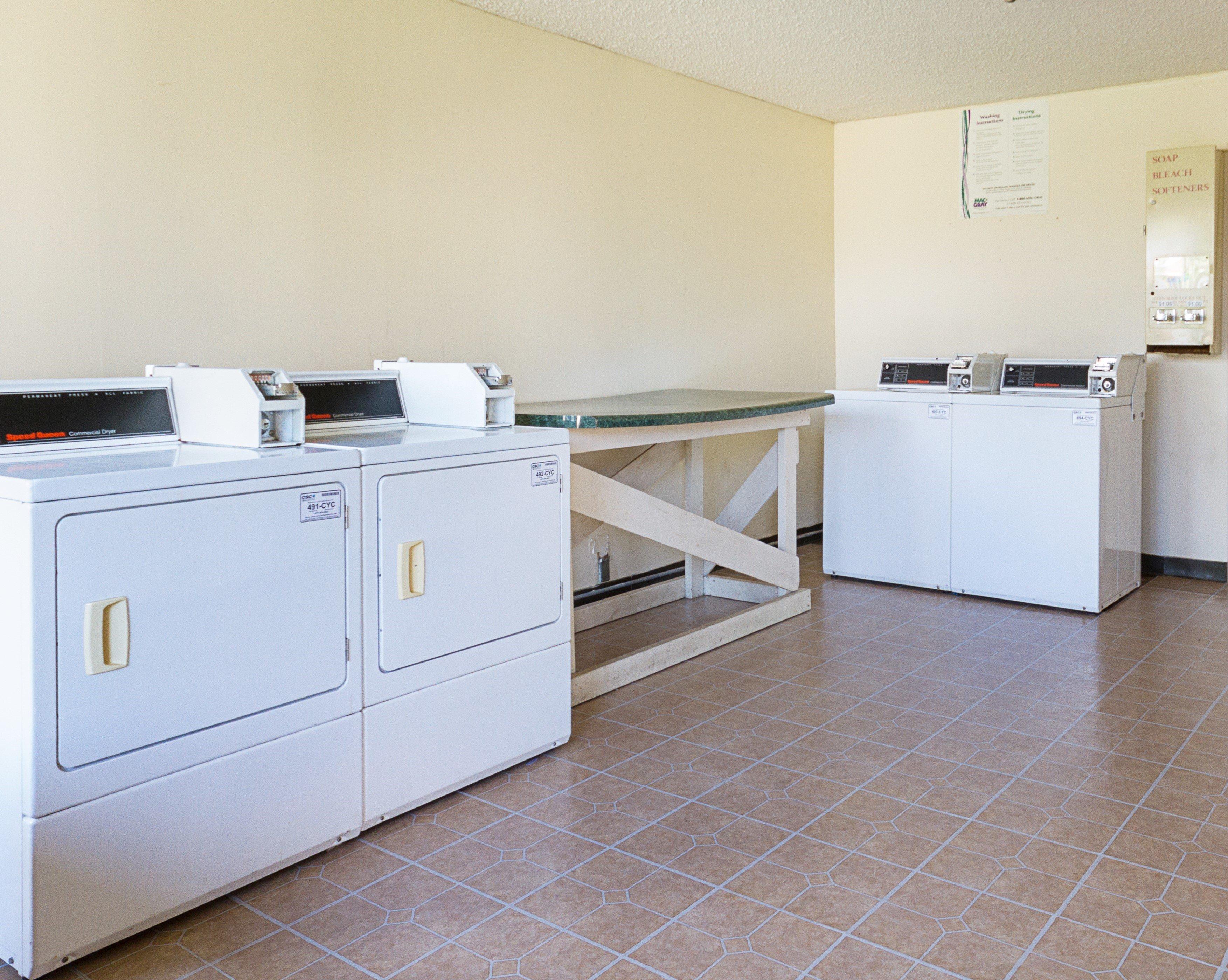 Red Roof Inn Montgomery - Midtown Екстериор снимка